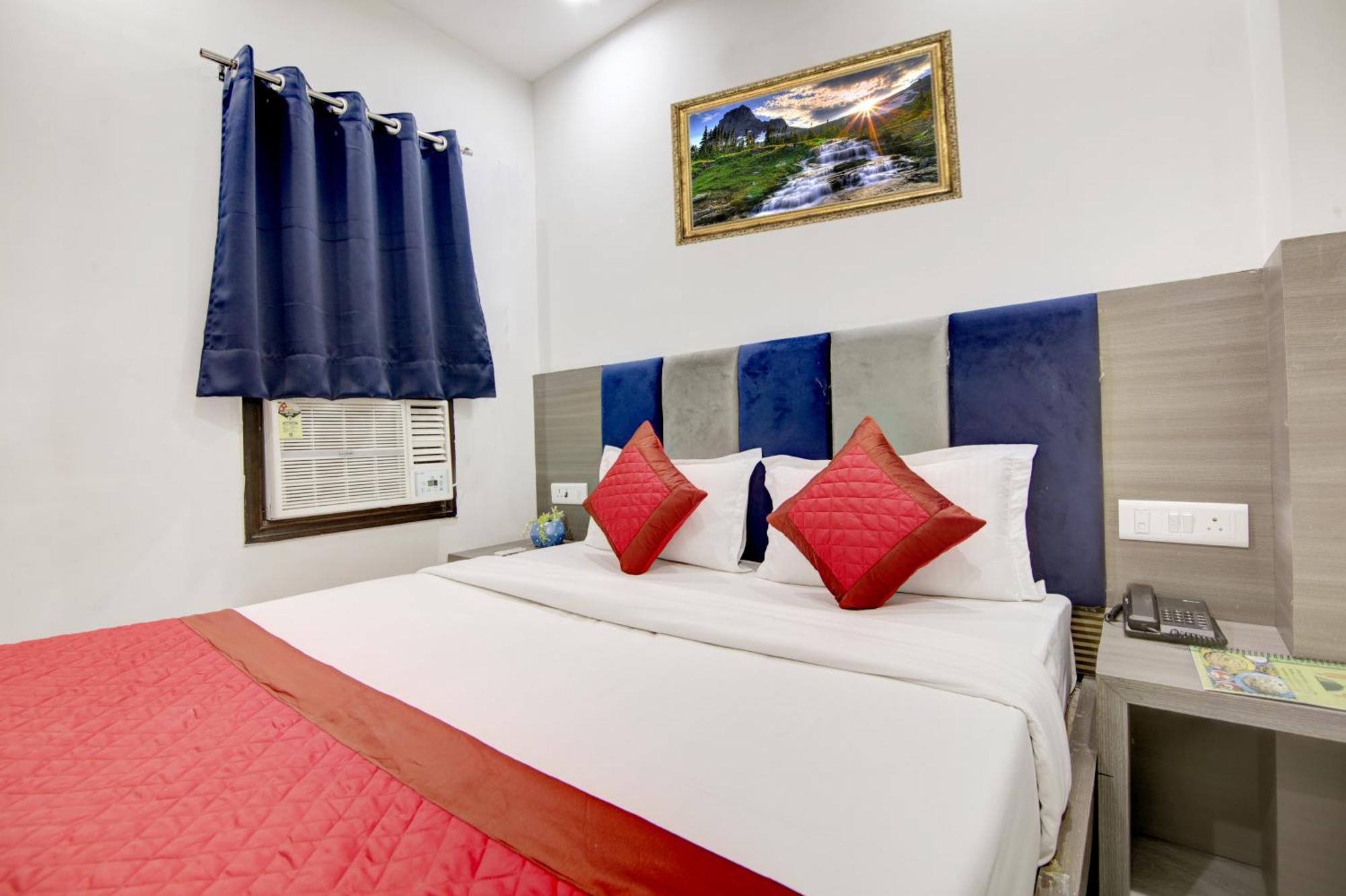 Hotel S B Inn - Near New Delhi Railway Station Paharganj エクステリア 写真