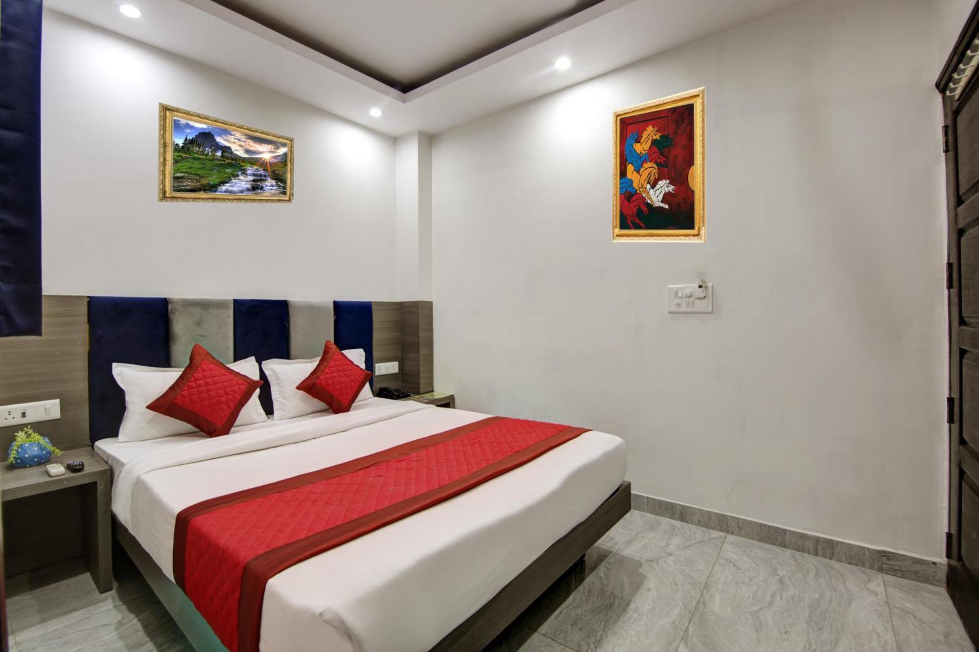 Hotel S B Inn - Near New Delhi Railway Station Paharganj エクステリア 写真