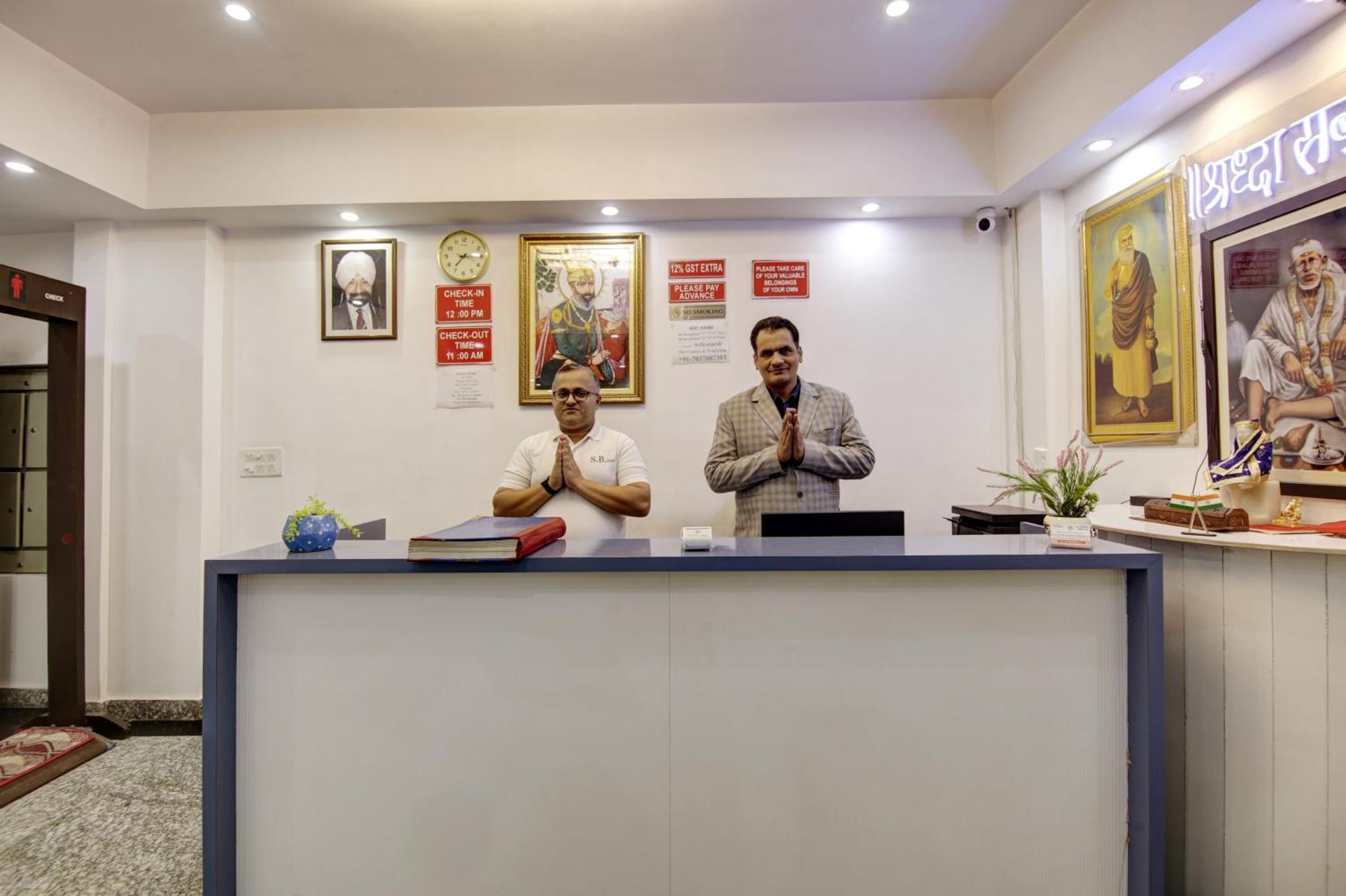Hotel S B Inn - Near New Delhi Railway Station Paharganj エクステリア 写真