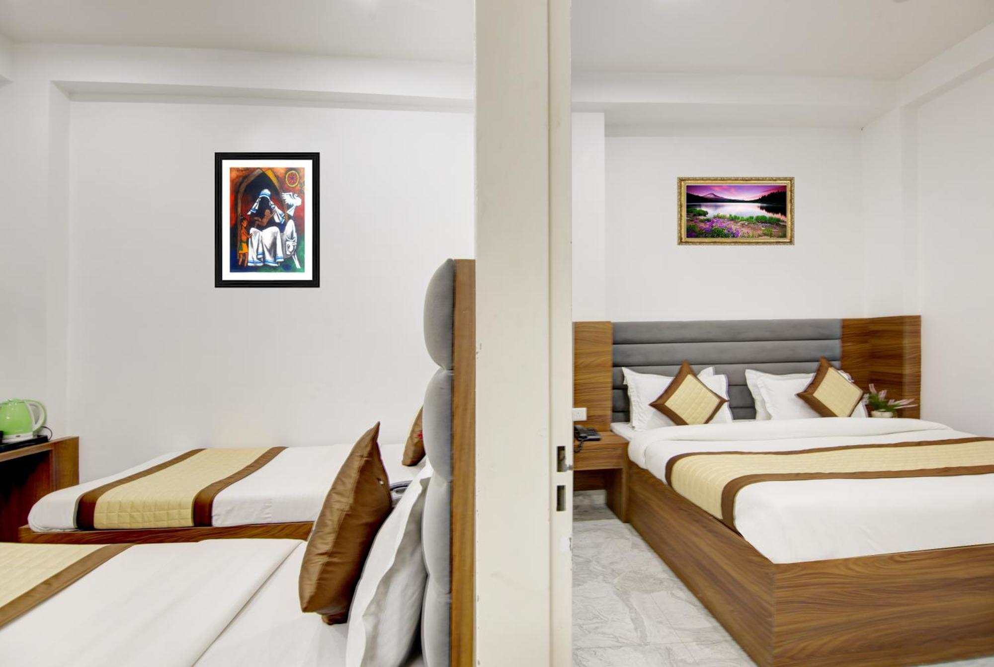 Hotel S B Inn - Near New Delhi Railway Station Paharganj エクステリア 写真